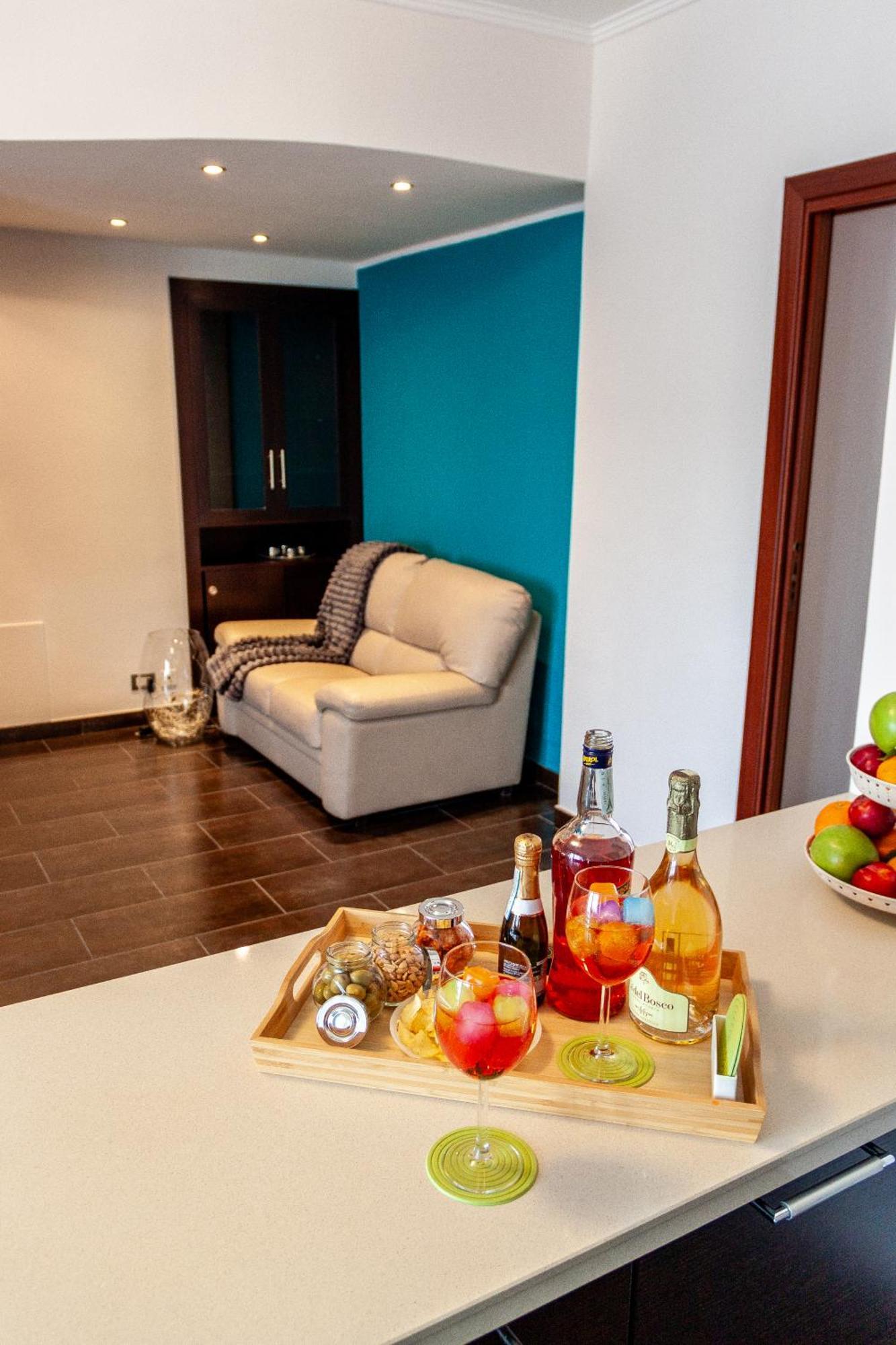 A Casa Di Marco Guesthouse - Apt Di Ciampino E Stazione Per Roma Marino Εξωτερικό φωτογραφία